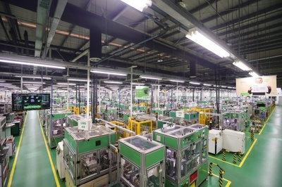 數(shù)智引擎，創(chuàng)新驅(qū)動(dòng)——上海施耐德工控以智能化鑄造燈塔工廠新標(biāo)桿